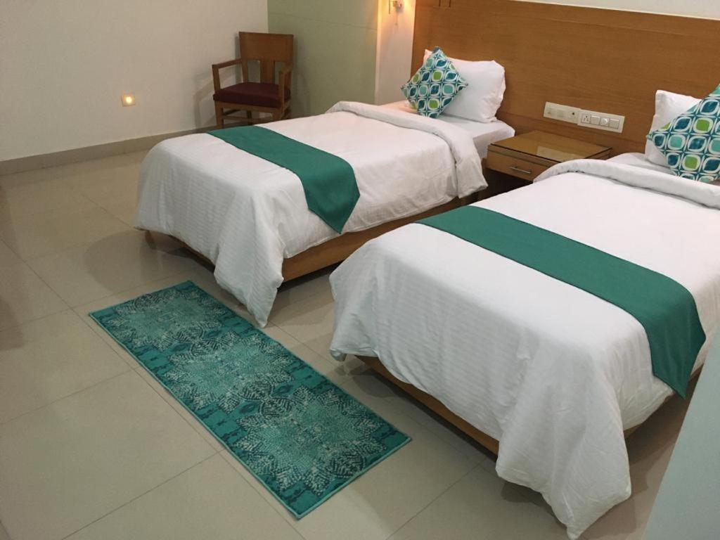Fabhotel A&M - Nr Lv Prasad Institute, Banjara Hills Хайдарабад Экстерьер фото