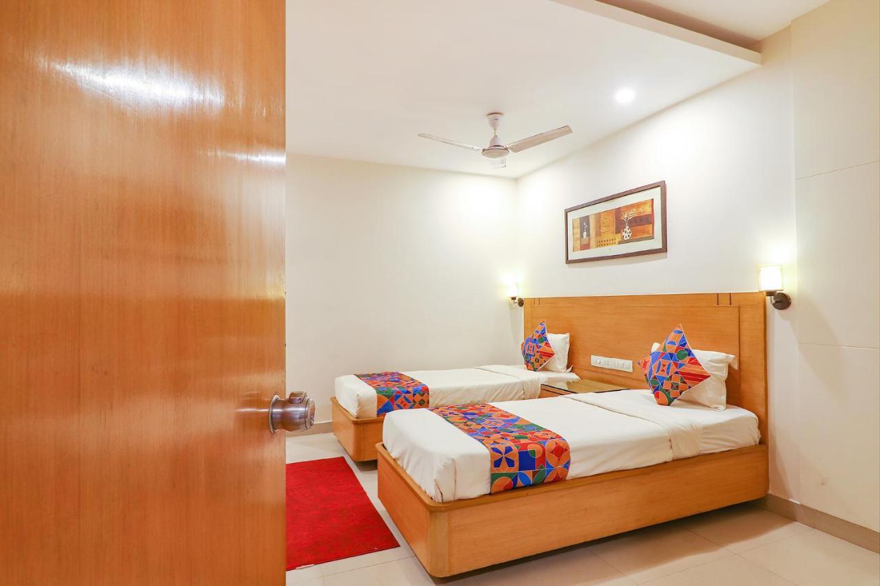 Fabhotel A&M - Nr Lv Prasad Institute, Banjara Hills Хайдарабад Экстерьер фото
